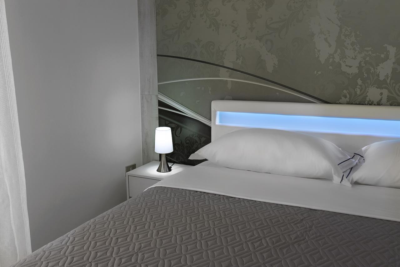Enjoy Vida Bed & Breakfast Casola di Napoli Exterior foto